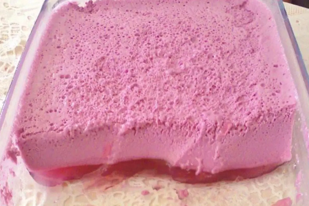 Gelatina Cremosa de Morango