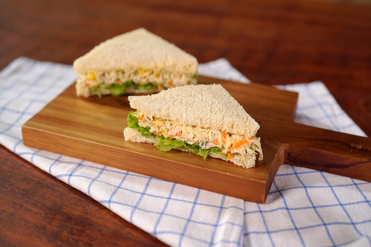 Receita de Sanduíche de frango desfiado