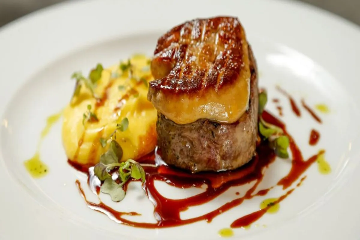 Receita Foie gras poêlé com frutas vermelhas